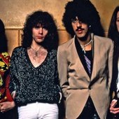 thin_lizzy_1976.jpg