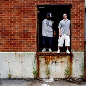 SYD AND KYLE - DARK DOORWAY FAR
