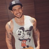 bruno_araujo_cantores_sertanejos_gatos_gostosos_boy_magia_gay_02.jpg