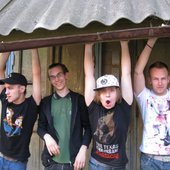  Ginger was born in 80`s