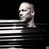 Avishai Cohen 2014