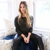 Jessie James Decker