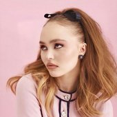 lily-rose-depp-elle-russia-april-2021-3.jpg