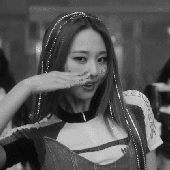 tzuyu set me free. gif