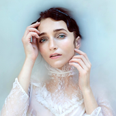 by Chlistovska