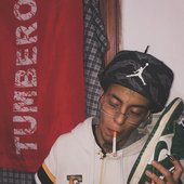 Iconic bitch