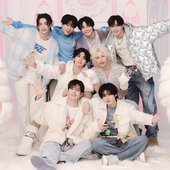 SKZ 5'CLOCK