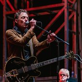 Jakob Dylan performing with The Wallflowers (9-17-2021)