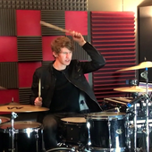 AlexMdrums 的头像