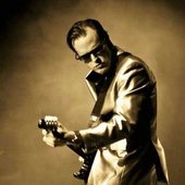 joe-bonamassa-announces-march-2012-uk-arena-tour