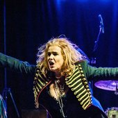 NIKKI LAMBORN (Never The Bride)5