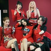 (G)I-DLE.jpg