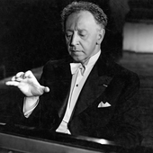 Artur-Rubinstein-piano.png