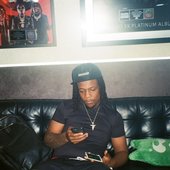 instagramphotodownload.com___9000BLK.jpg