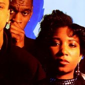 Massive Attack, Shara Nelson