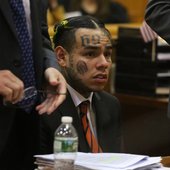 04Tekashi-a-superJumbo.jpg