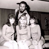 The Sham-ettes with Sam "The Sham"