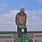 Mike Curney mural outside Salinas (Loony Tour CA2010)