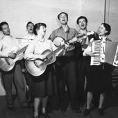 Almanac Singers