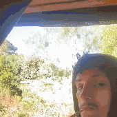 fumando mato no meio do mato
