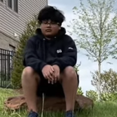 He do be sittin tho