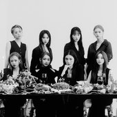 Weki Meki [B&W]