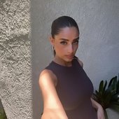 LA