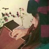 Syd Lane and her autoharp