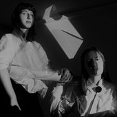 W.jpg