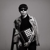 m1000x1000.jpg