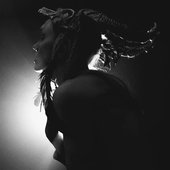 b&w