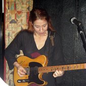 Katie Kern (guit., voc.)