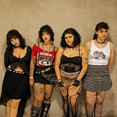 Temos orgulho de anunciar _sophia_b.b_aihpos_ como nossa nova baixista 🖤A Mityma voltou a ser.jpg