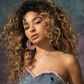 Ella Eyre