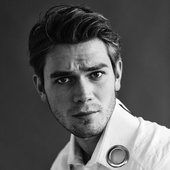 KJ Apa