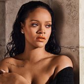 Rihanna 55434578412.jpg