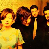 Asobi Seksu yellow