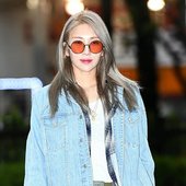 180406 On the way to Music Bank (1).jpg