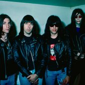 Ramones84602.jpg