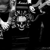 JJ & KARL, BROKEN BONES IN ITALY