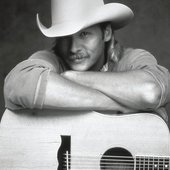 Alan Jackson.jpg