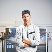 mitkuss.jpg