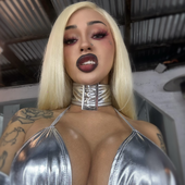 @lizzbabylizz