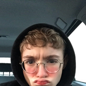 mik00lajek 的头像