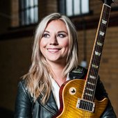 2021 - Joanne Shaw Taylor.jpg