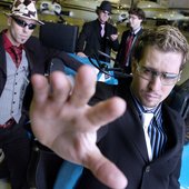 604Records_artist_TheSuits_image01.jpg