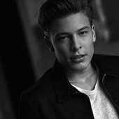 jesper-Studio_1546_bw-med-710x450.jpg