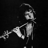 ian-mcdonald-attachment-ian_mcdonald_king_crimson_flute_solo_video_screenshot.jpg