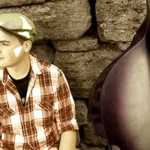 Rusti (Double Bass)
