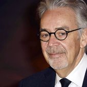 Howard-Shore-beim-Fototermin-zu-seiner-Deutschlandtour-mit-der-Musik-zur-Der-Herr-der-Ringe-Trilogie0.jpg